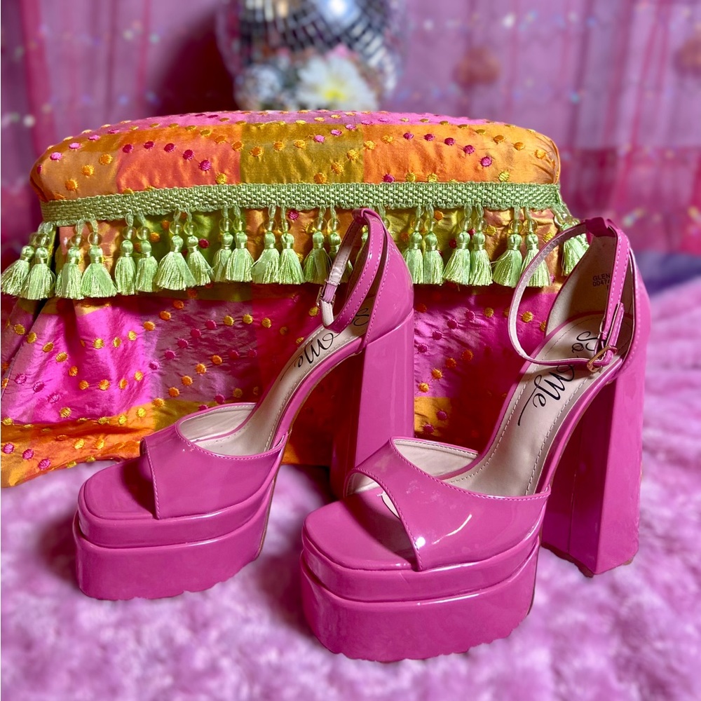 Retro Pink Pumps
